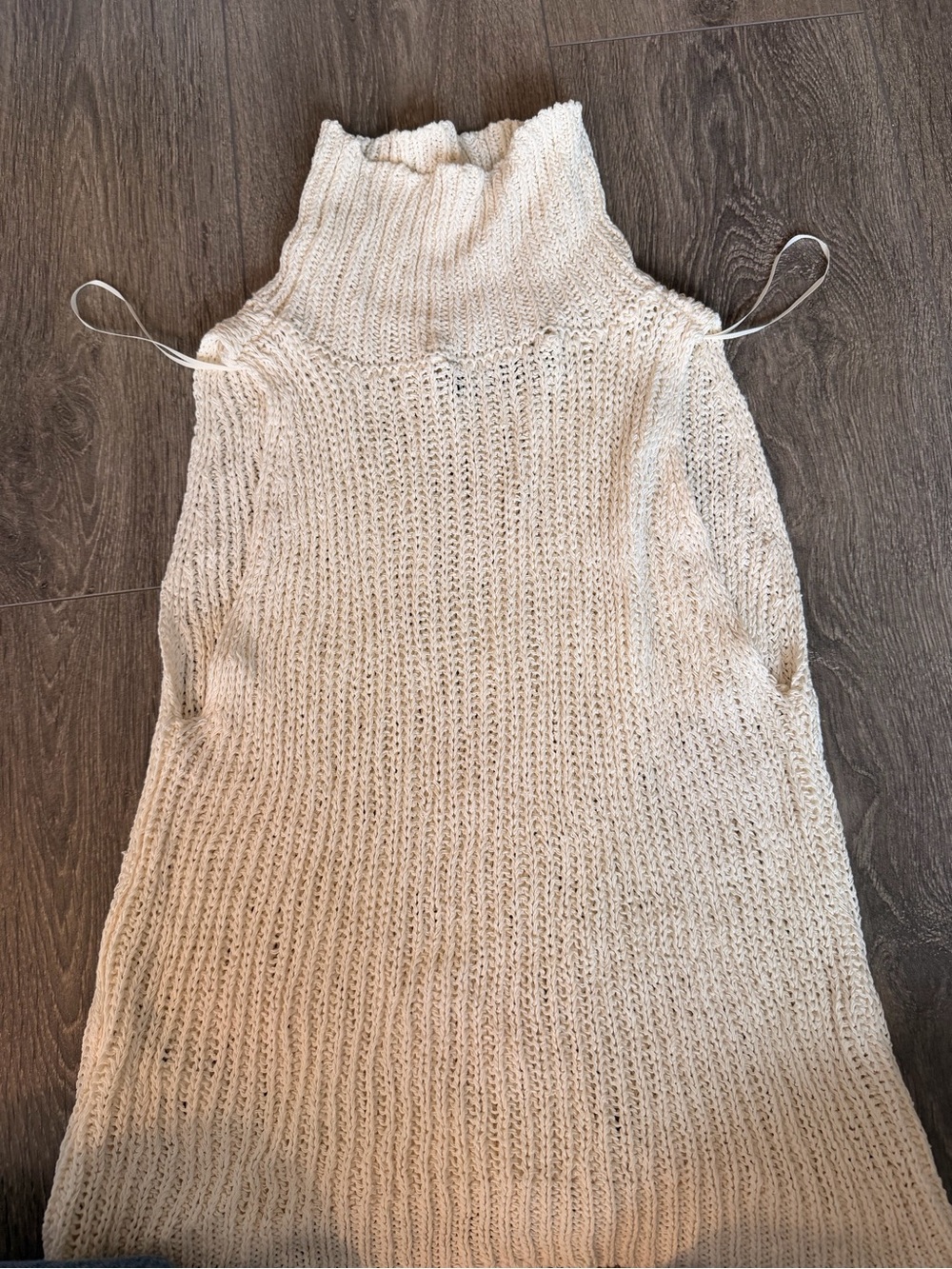 Zara Sleeveless Turtleneck Knit Top in Cream